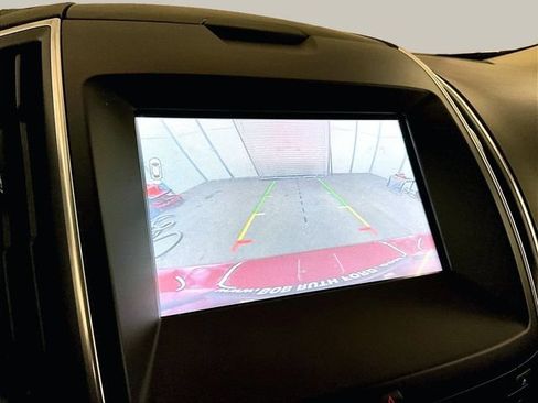 Used 2017 Ford Edge Titanium w/ Equipment Group 302A AWD/4WD image 20