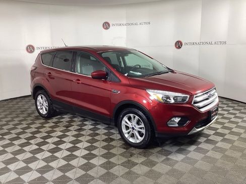 Used 2017 Ford Escape SE w/ SE Cold Weather Package image 3