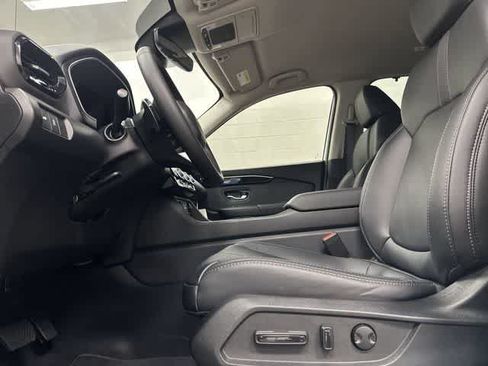 Used 2025 Honda Pilot EX-L image 26