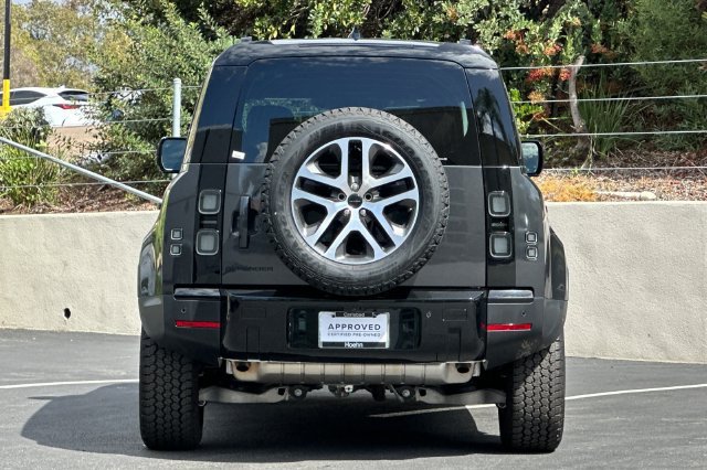 Used 2026 Land Rover Defender 110 S AWD/4WD image 4