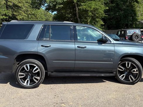 Used 2019 Chevrolet Tahoe Premier w/ RST 6.2L Performance Edition AWD/4WD image 7
