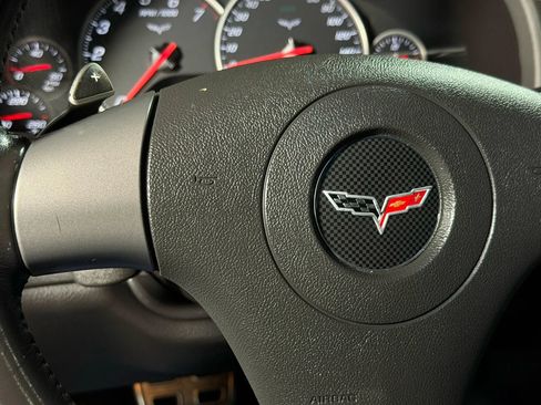 Used 2007 Chevrolet Corvette Coupe w/ Preferred Equipment Group RWD image 10