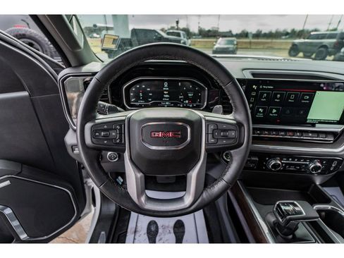 Used 2024 GMC Sierra 1500 SLT w/ SLT Premium Plus Package image 11