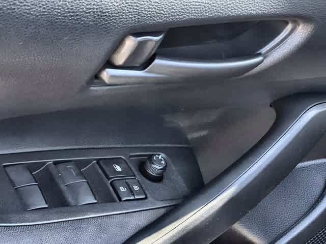 Used 2023 Toyota Corolla LE FWD image 29