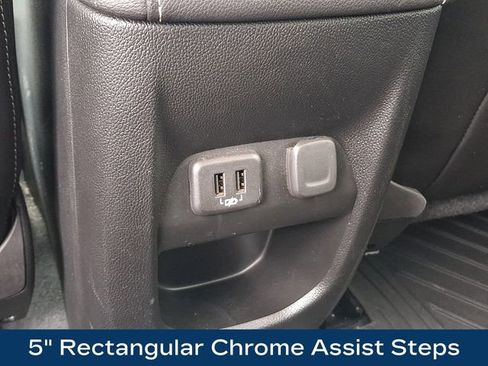 Used 2022 GMC Canyon Denali image 15