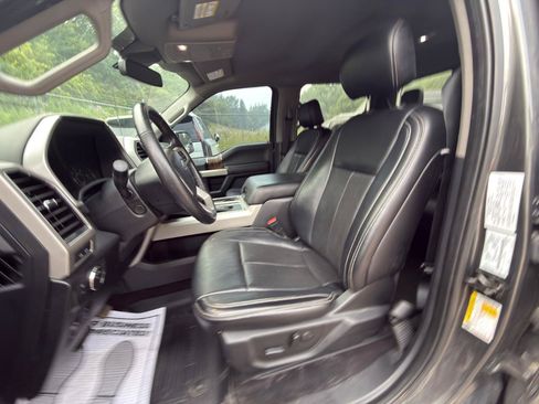 Used 2019 Ford F150 Lariat w/ Equipment Group 502A Luxury AWD/4WD image 2
