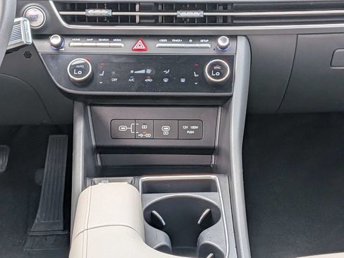 Used 2024 Hyundai Sonata SEL FWD image 19
