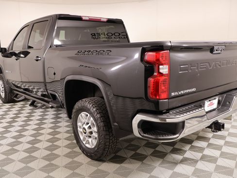 Used 2022 Chevrolet Silverado 2500 LT w/ Convenience Package image 22