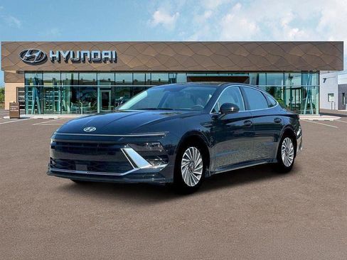 New 2025 Hyundai Sonata SEL image 1