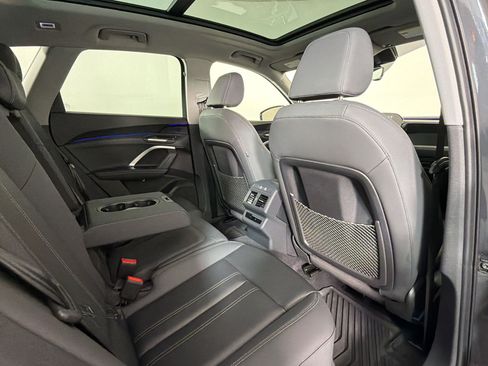 Used 2025 Audi Q5 Premium w/ Convenience Package AWD/4WD image 30