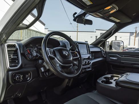 Used 2022 RAM 2500 Big Horn w/ Cold Weather Group image 2