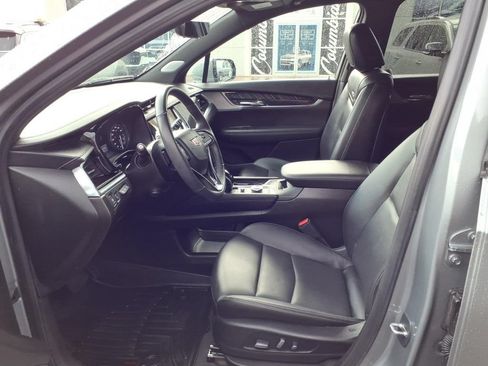 Used 2023 Cadillac XT6 Premium Luxury w/ Technology Package AWD/4WD image 16