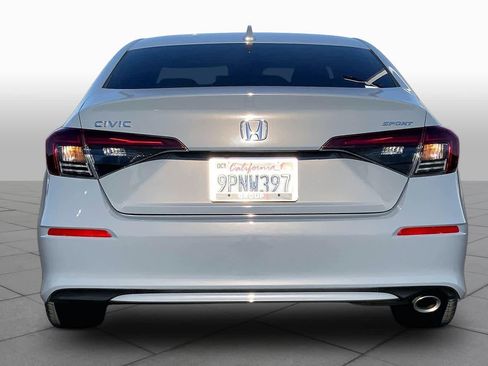 Used 2025 Honda Civic Sport image 4