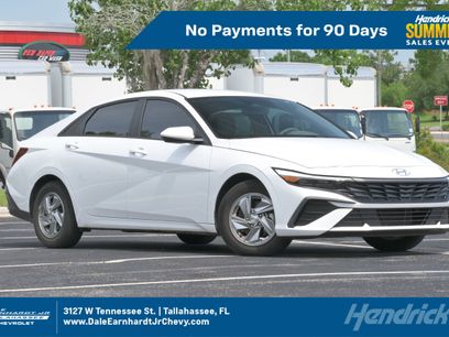 Used 2024 Hyundai Elantra SE