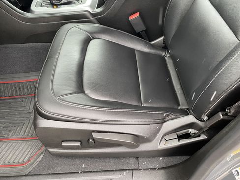 Used 2021 Chevrolet Colorado LT w/ Redline Special Edition image 15