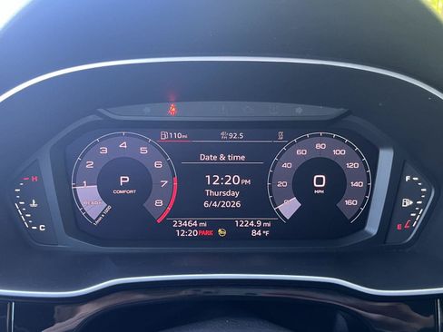 Used 2023 Audi Q3 2.0T Premium AWD/4WD image 9