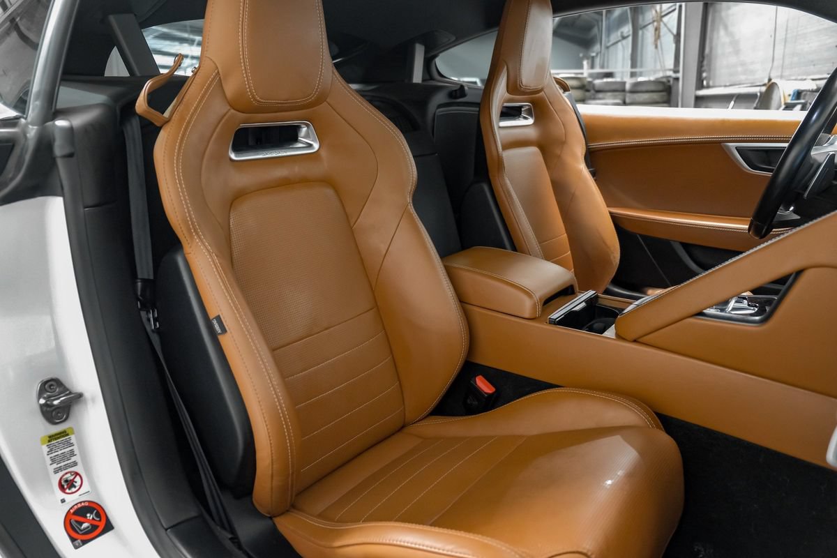 Used 2019 Jaguar F-TYPE R AWD/4WD image 33