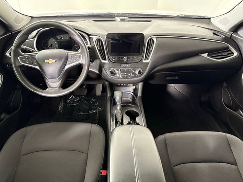 Used 2023 Chevrolet Malibu LT image 36