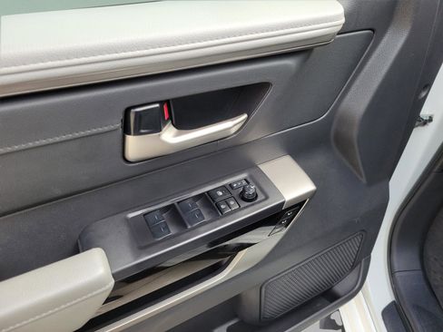 Used 2024 Toyota Tundra Limited image 24