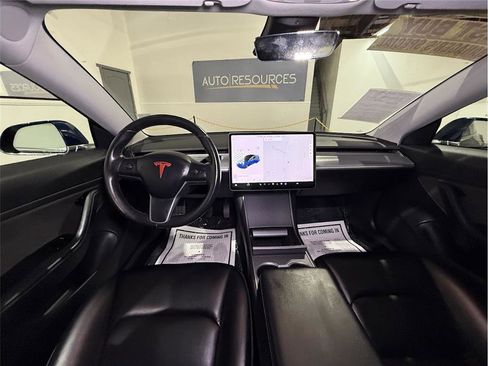 Used 2018 Tesla Model 3 Long Range image 17