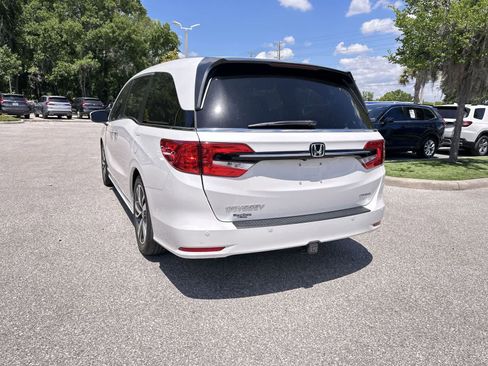 Used 2021 Honda Odyssey Touring image 4