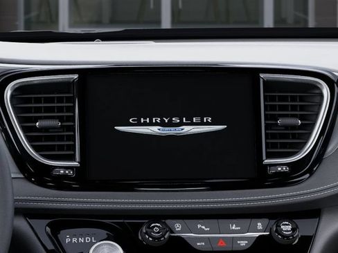 New 2026 Chrysler Pacifica Select FWD image 18