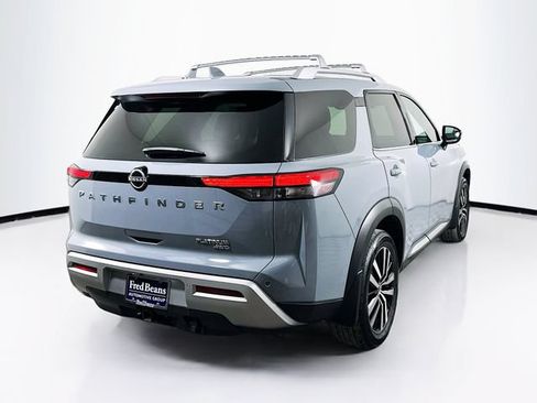 Used 2023 Nissan Pathfinder Platinum AWD/4WD image 10