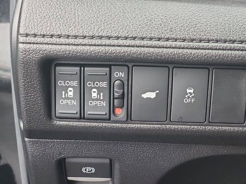 Used 2025 Honda Odyssey Sport-L image 26