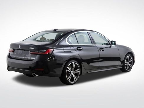 Certified 2024 BMW 330i xDrive Sedan w/ Premium Package AWD/4WD image 5