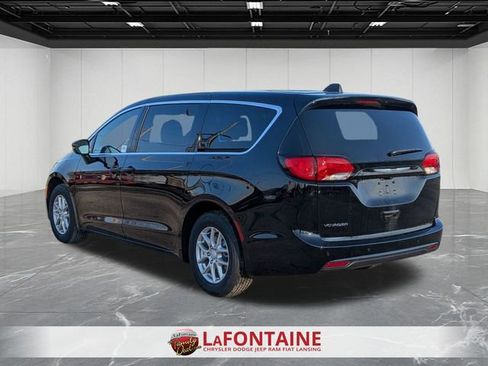 New 2026 Chrysler Voyager LX image 3