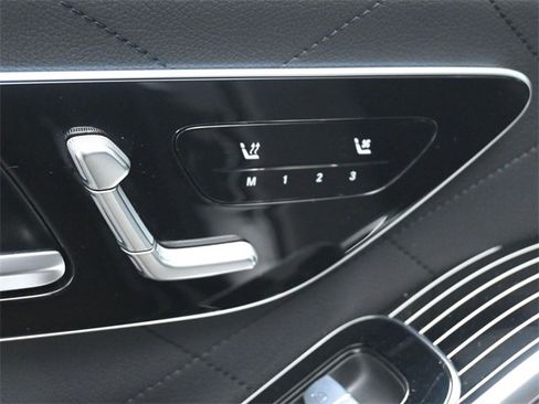 Used 2023 Mercedes-Benz S 580e 4MATIC Sedan image 16