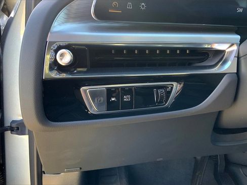 New 2025 Cadillac Lyriq Luxury image 20