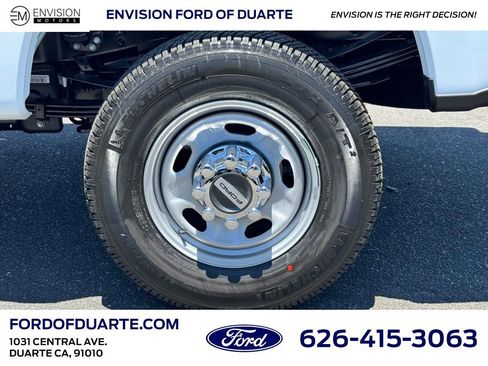 New 2025 Ford F250 XL w/ 360-Degree Camera Package image 17