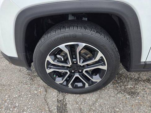 Used 2024 Jeep Compass Limited AWD/4WD image 10