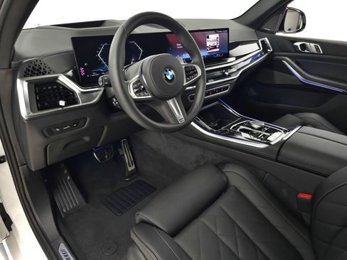 Used 2026 BMW X5 xDrive40i w/ M Sport Package AWD/4WD image 16