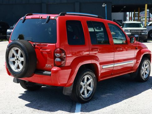 Used 2006 Jeep Liberty Limited AWD/4WD image 7
