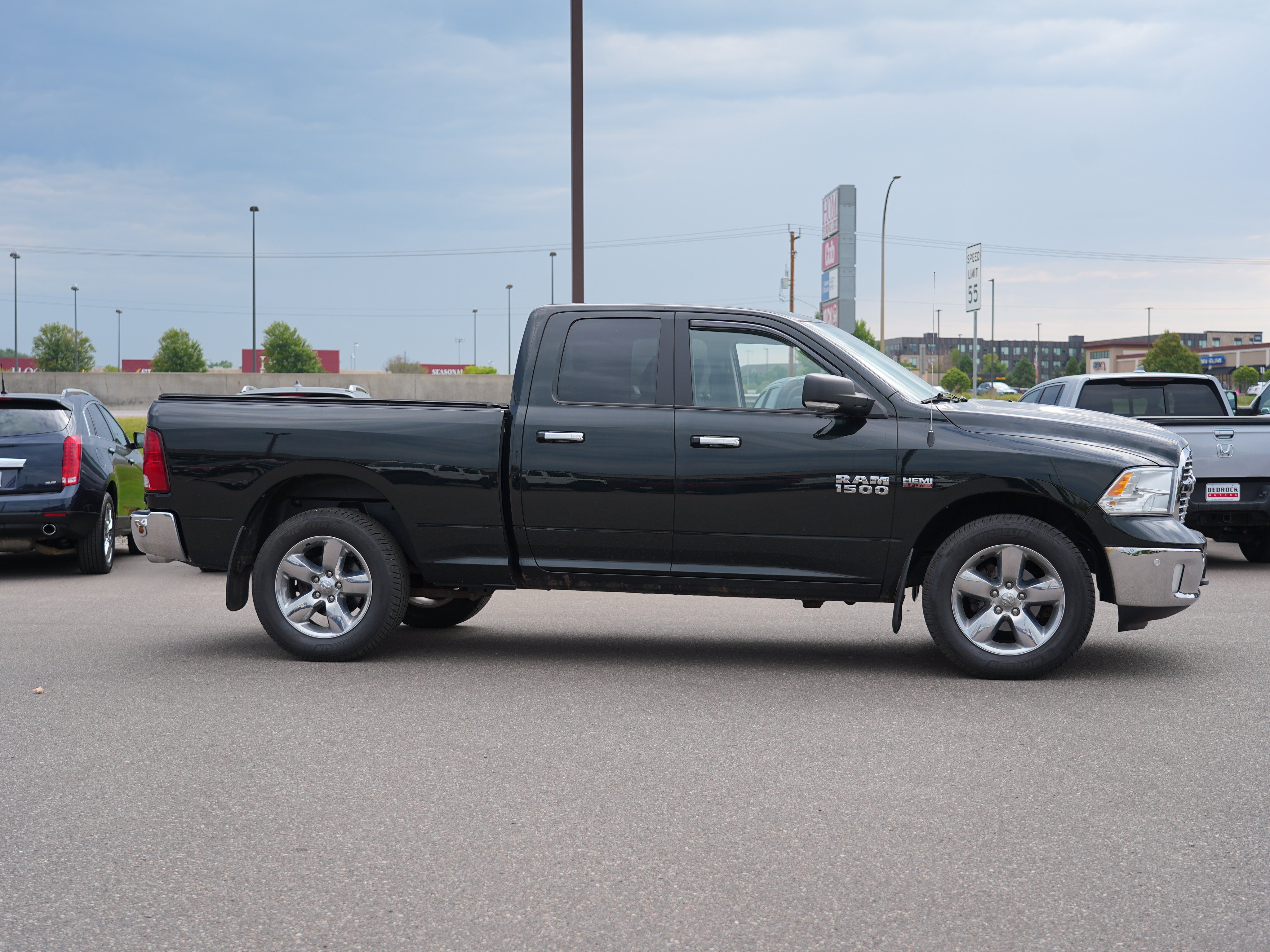 Used 2017 RAM 1500 Big Horn AWD/4WD image 2