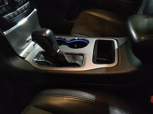 Used 2019 Jeep Grand Cherokee Altitude image 26