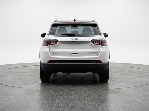 Used 2025 Jeep Compass Limited image 7