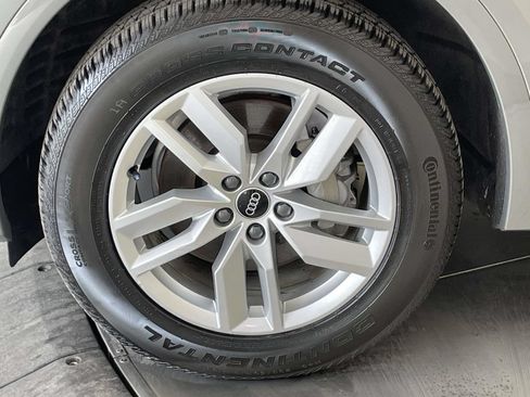 Certified 2023 Audi Q5 2.0T Premium w/ Convenience Package AWD/4WD image 11