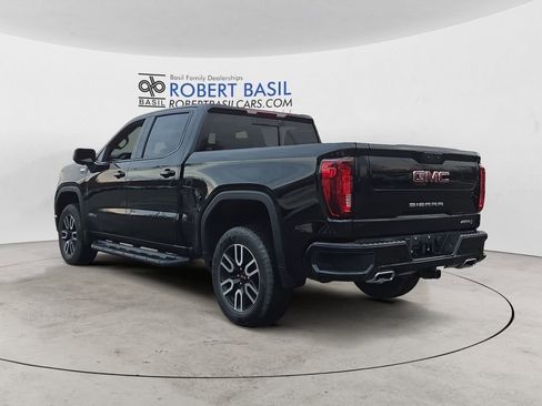 Used 2023 GMC Sierra 1500 AT4 w/ AT4 Premium Package image 3