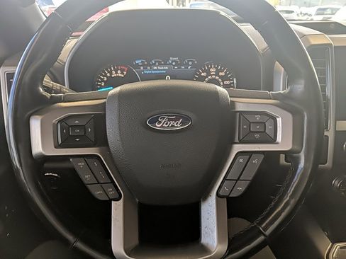 Used 2018 Ford F150 Platinum w/ Equipment Group 701A Luxury image 17