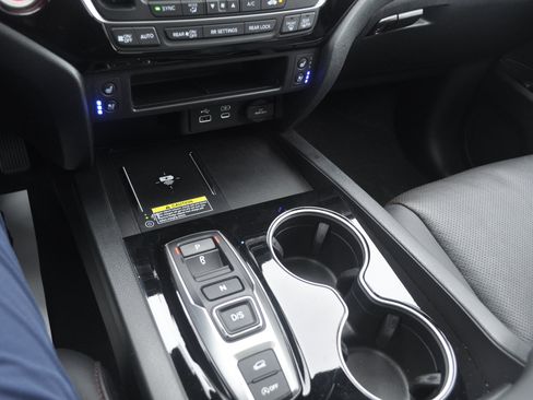 Certified 2024 Honda Passport Black Edition image 25