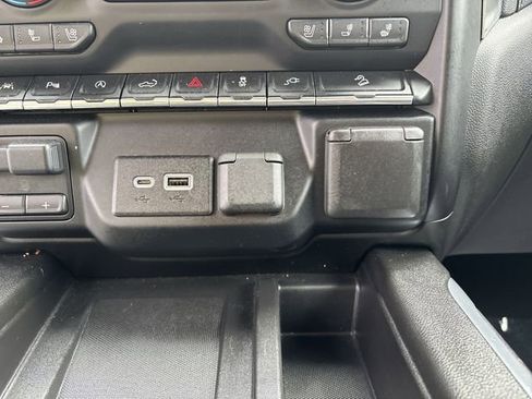 Certified 2021 Chevrolet Silverado 1500 LTZ w/ LTZ Premium Package AWD/4WD image 29