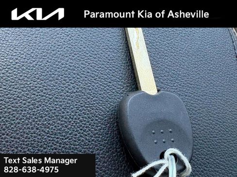 Certified 2025 Kia Sportage LX FWD image 28
