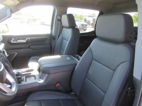 New 2026 GMC Sierra 1500 SLT w/ SLT Premium Package AWD/4WD image 12