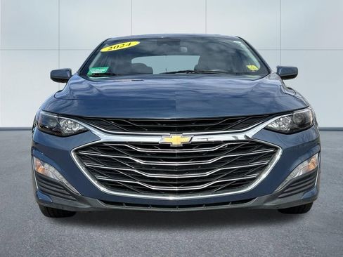 Used 2024 Chevrolet Malibu LT image 3