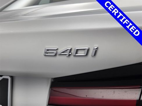 Certified 2023 BMW 540i xDrive w/ Premium Package image 23