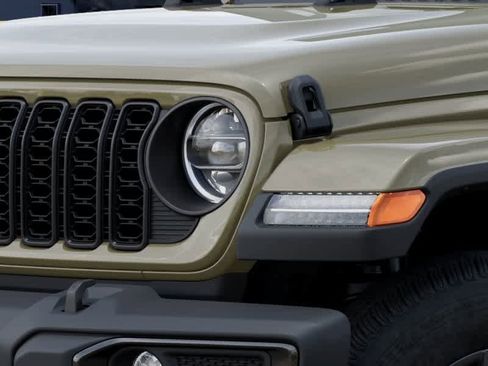 New 2026 Jeep Gladiator Sport AWD/4WD image 30