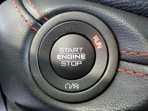 Used 2024 Dodge Durango GT RWD image 31